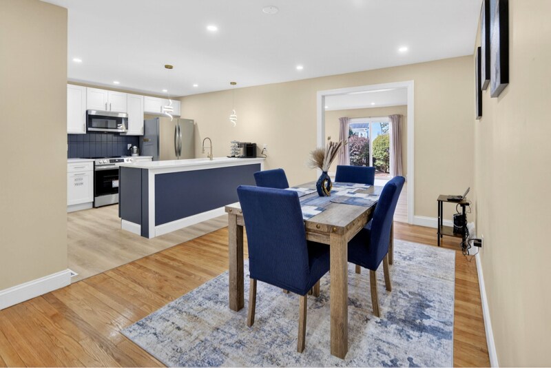 Building Photo - 44 Fullerton St