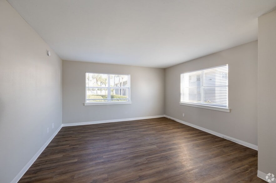 Interior Photo - Stillwater Cove