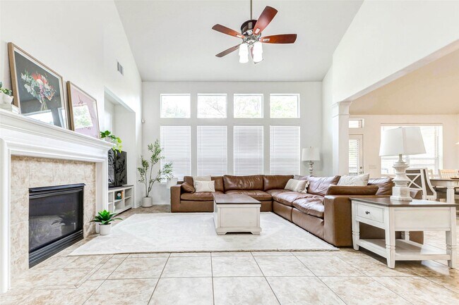 Building Photo - 25702 Caddo Passway