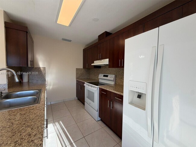 Building Photo - 11938 SW 122nd Ct