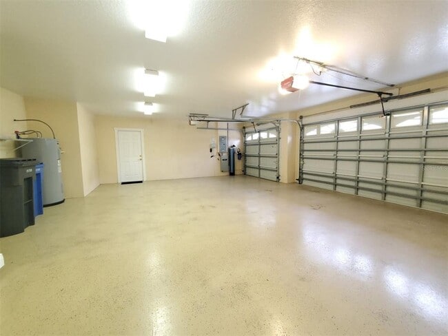 Building Photo - 1501 Limona Rd