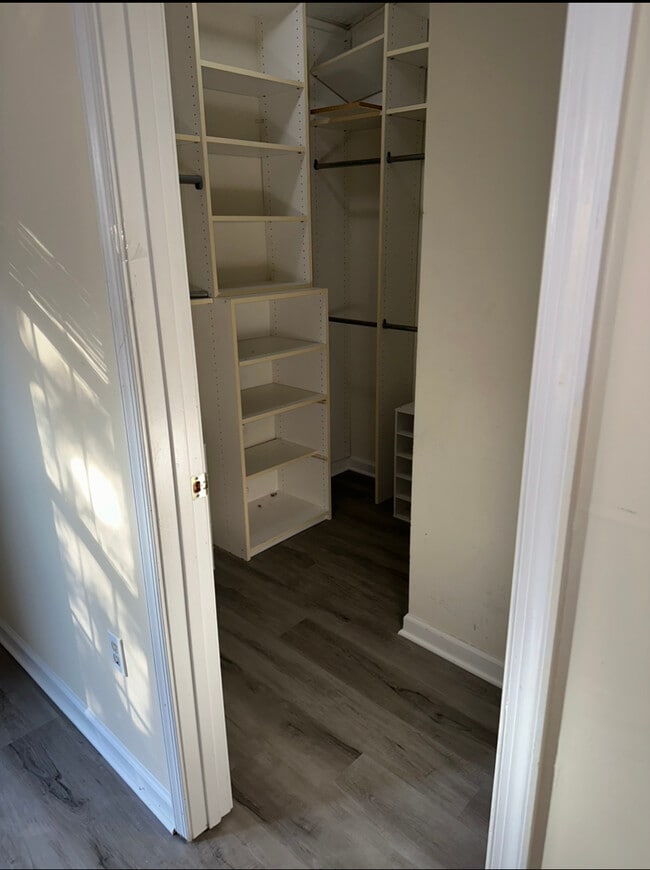 master walk in - 8604 Jacks Reef Rd