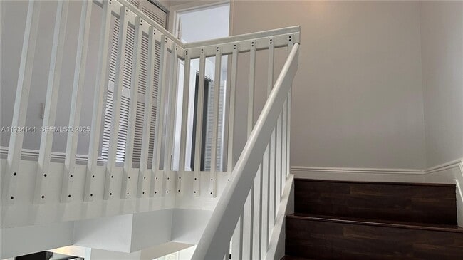 Building Photo - 8834 SW 130th Ct