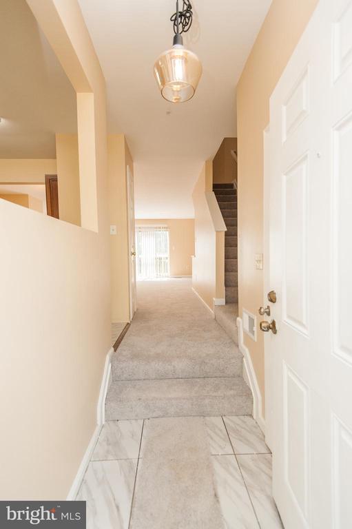 Building Photo - 10749 Kitchener Ct
