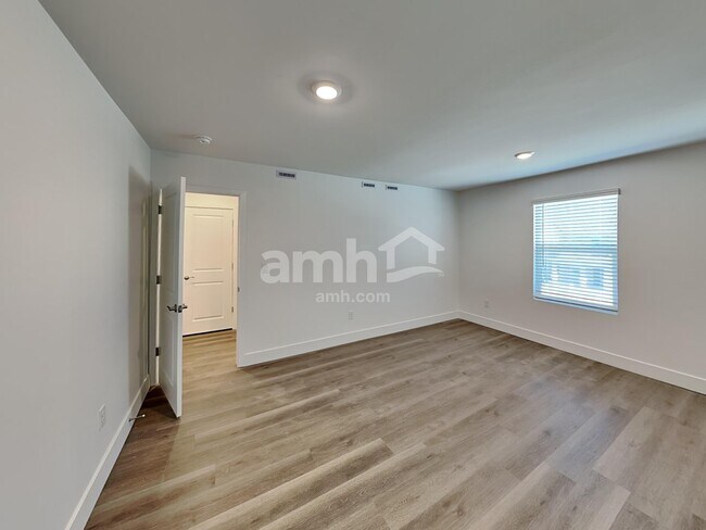 Building Photo - 7430 Keller Ln