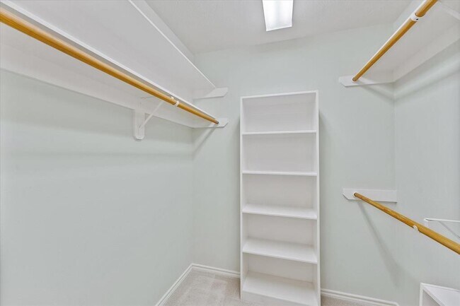 Building Photo - 27 N Merryweather Cir
