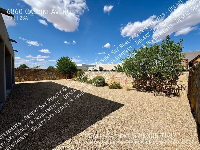 Building Photo - 6860 Cassini Ave