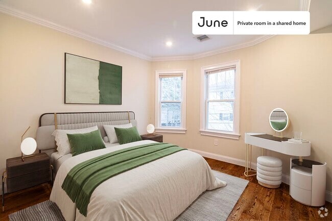 Building Photo - 17 Kenneson