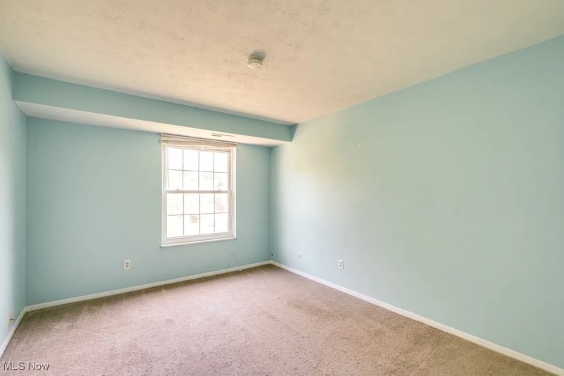 Building Photo - 26179 Raintree Blvd