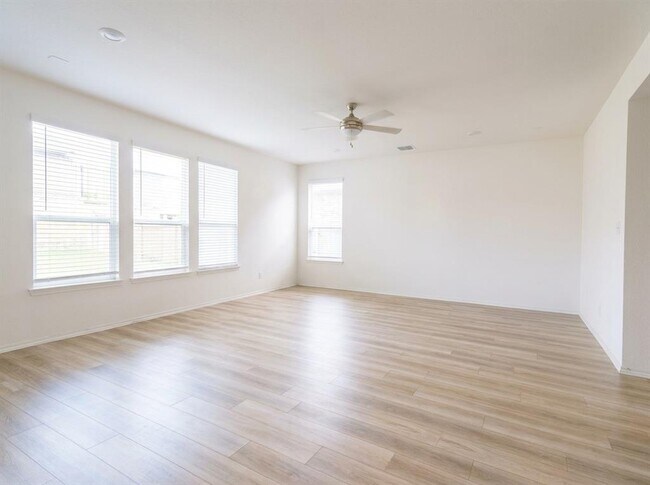 Building Photo - 4653 Alfano Loop