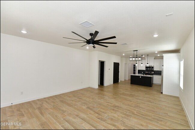 Building Photo - 7913 Mitzie Ram Pl