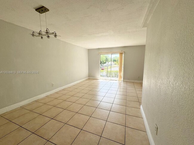 Building Photo - 8600 SW 109th Ave