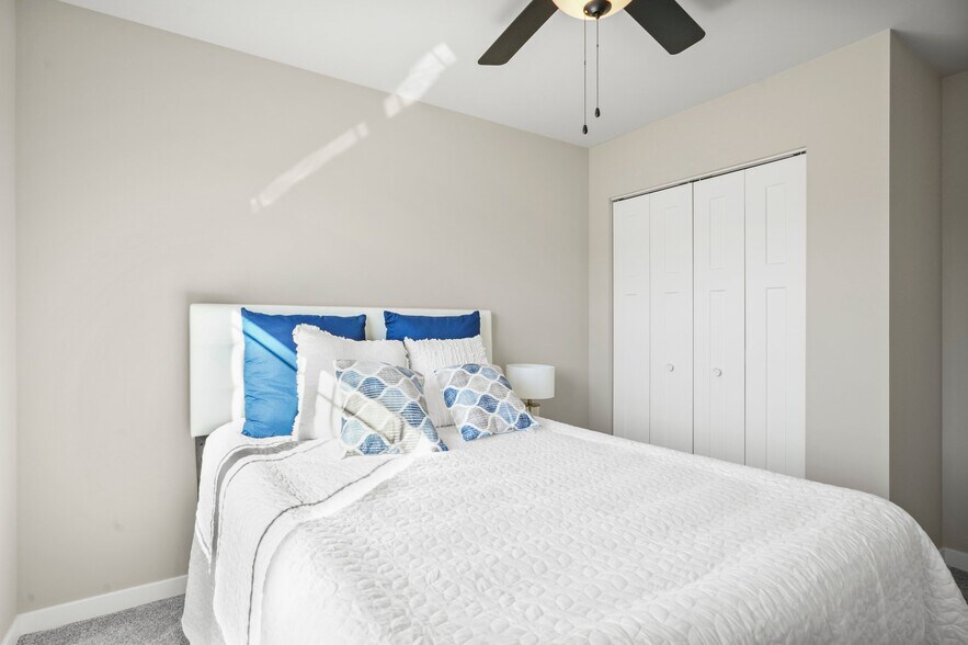 Building Photo - 5713 Eternity Dr