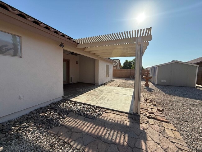 Building Photo - 7525 E 26th St