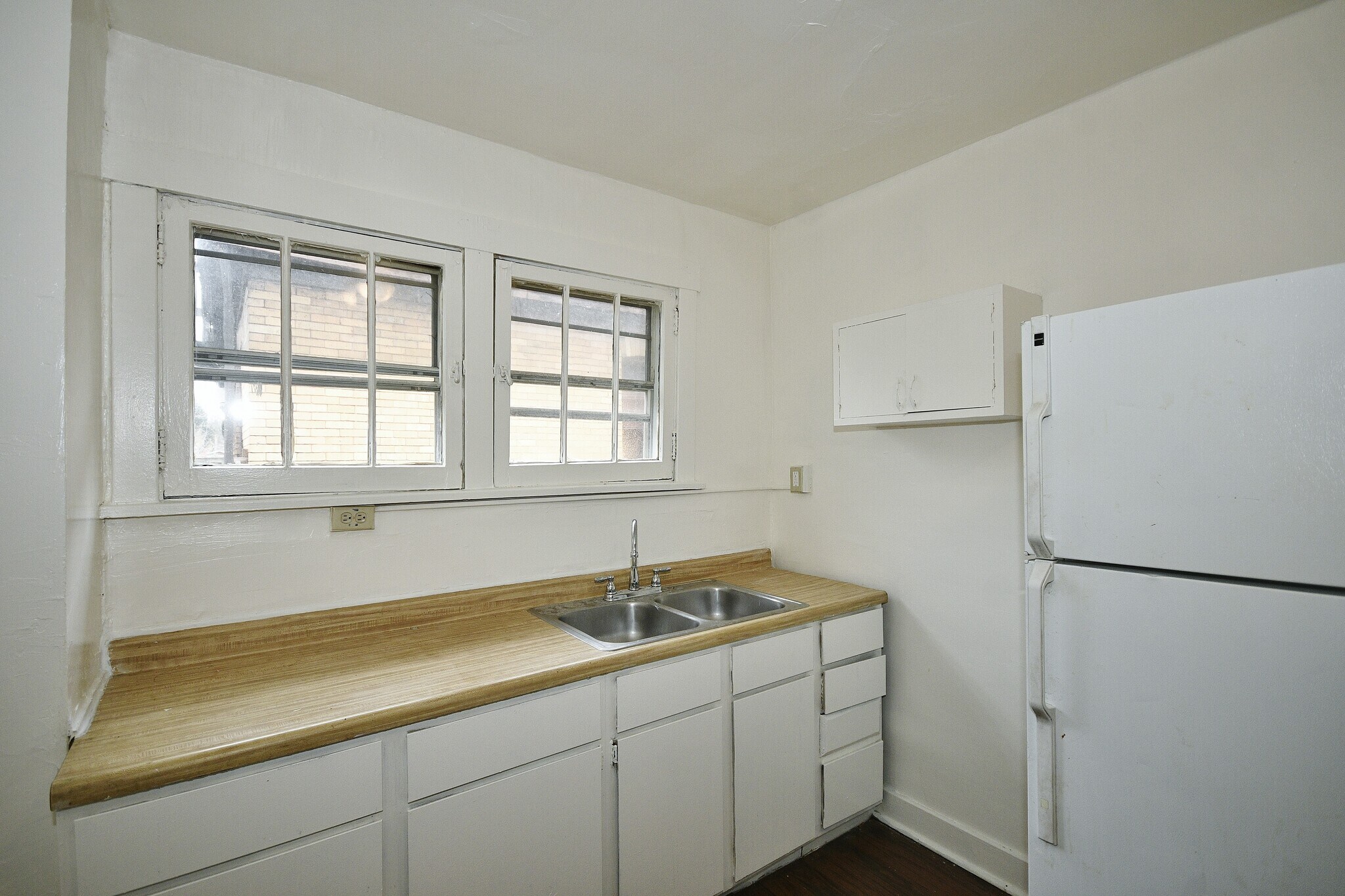 Building Photo - 1718 Montier St