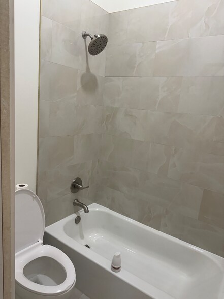 Building Photo - 265 N Dearborn St