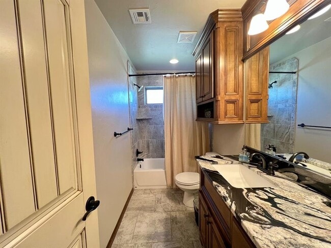 Building Photo - 11748 SW 25th Terrace