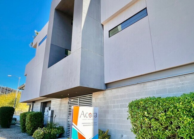 Building Photo - 7301 E Minnezona Ave