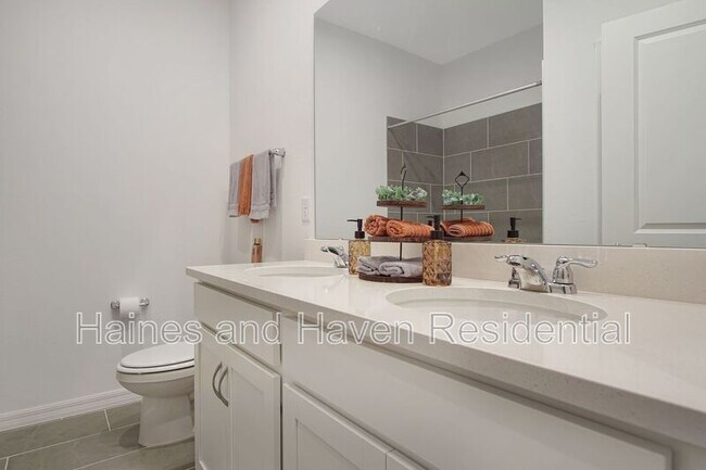 Building Photo - 4136 Lavender Ct