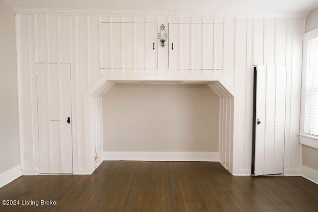 Building Photo - 208 Pope St