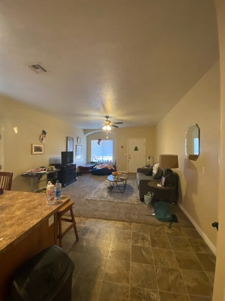 Building Photo - 887 S 170 W