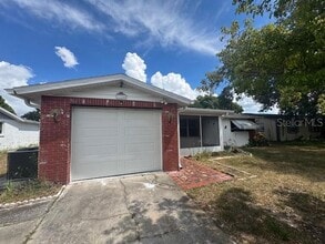 Building Photo - 9104 Lido Ln