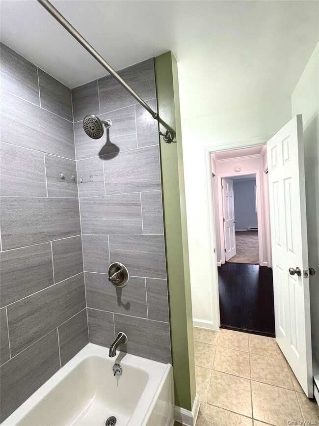 Building Photo - 634 Fox Run Ln