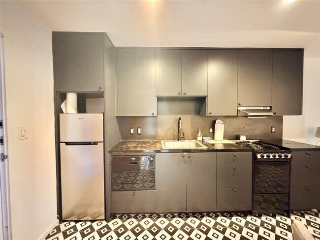 Building Photo - 201 Academy Dr