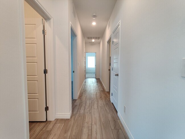 Building Photo - 267 Cordelia Cove Ave