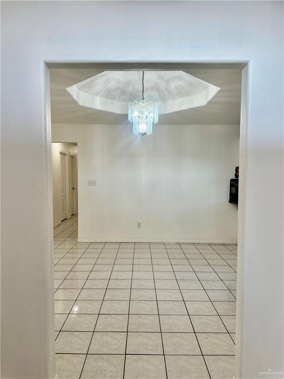 Building Photo - 17 Cedar Ave