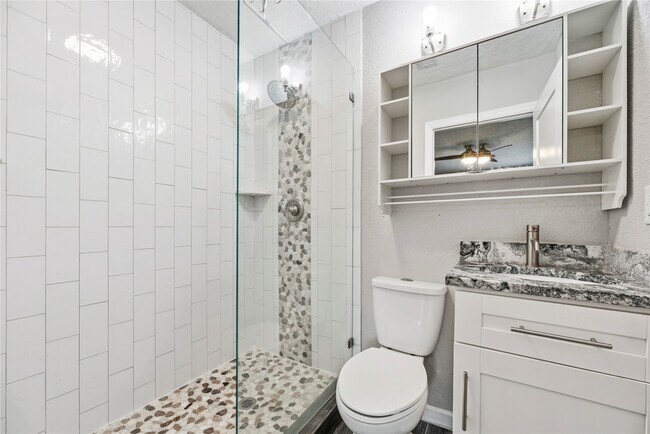 Building Photo - 4513 W 43rd St