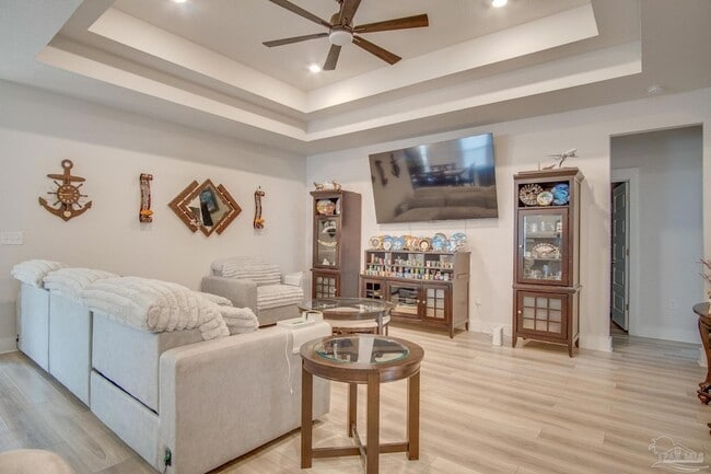 Building Photo - 229 Camellia Dr