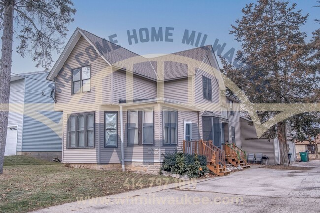 Building Photo - Move In on 01/01/2025! Welcome Home to thi...