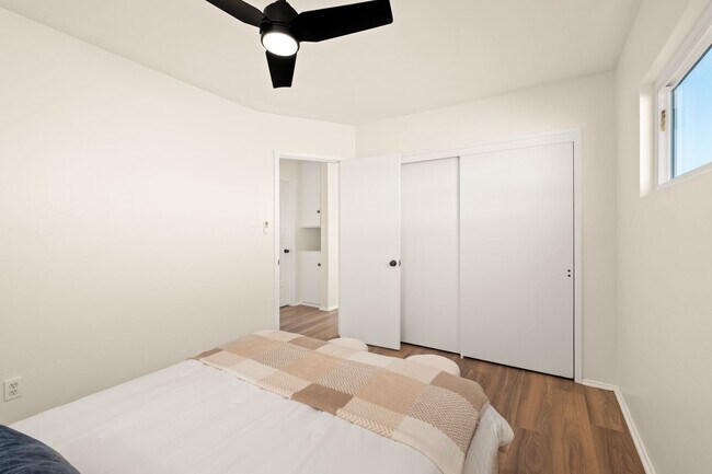 Building Photo - 4419–4423 Mississippi St — fully renovated with designer finishes throughout!