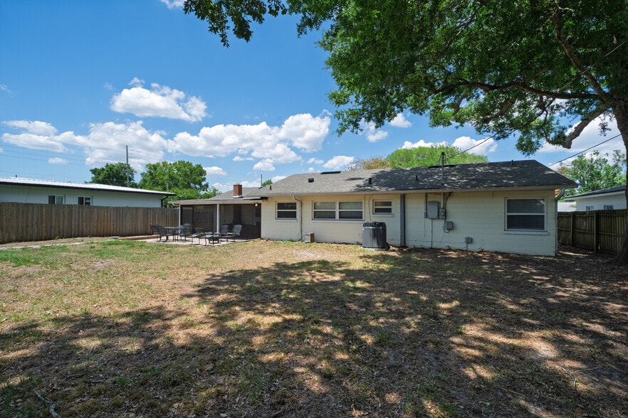 Building Photo - 1448 Cumbie St