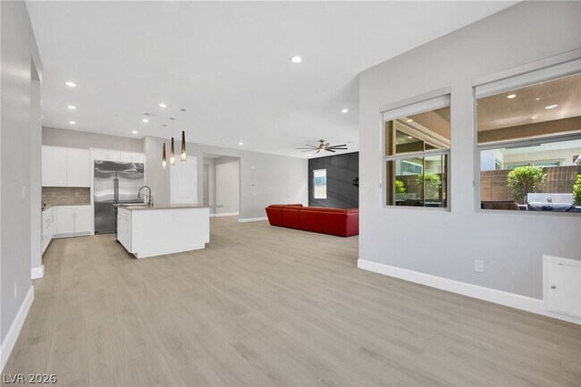 Building Photo - 265 Agnew St