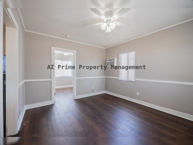 Building Photo - 5521 W Palmaire Ave