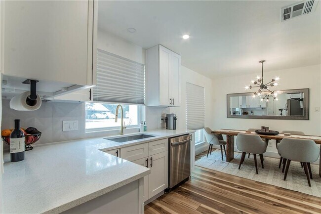 Building Photo - 5702 Whitebrook Dr