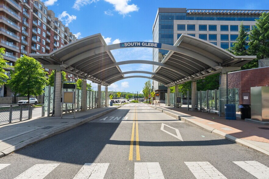 Building Photo - 3650 S Glebe Rd