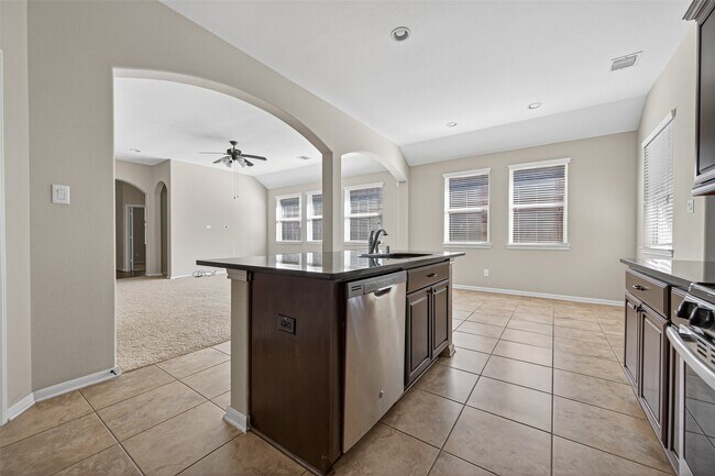 Building Photo - 4930 Ginger Bluff Trail