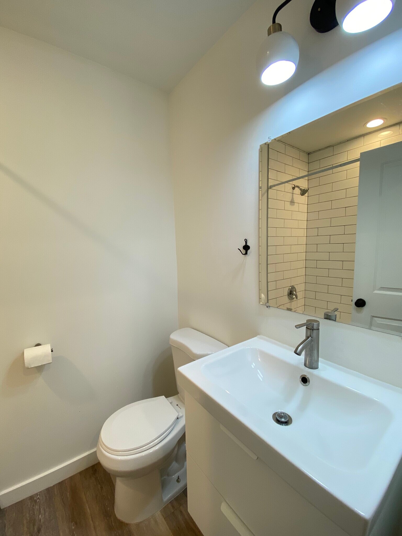 Building Photo - 1314 Orren St NE