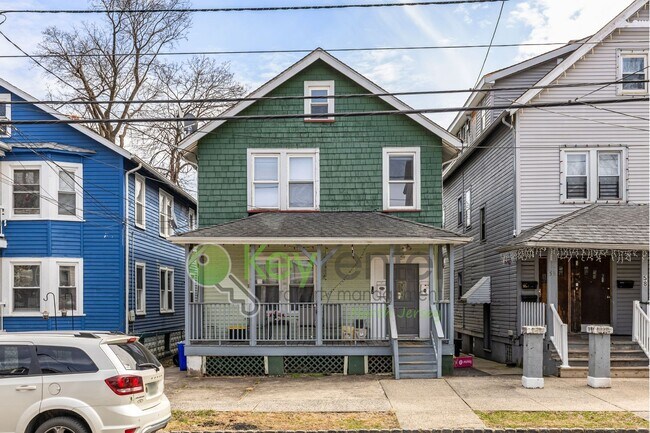 Building Photo - 54 Mission St