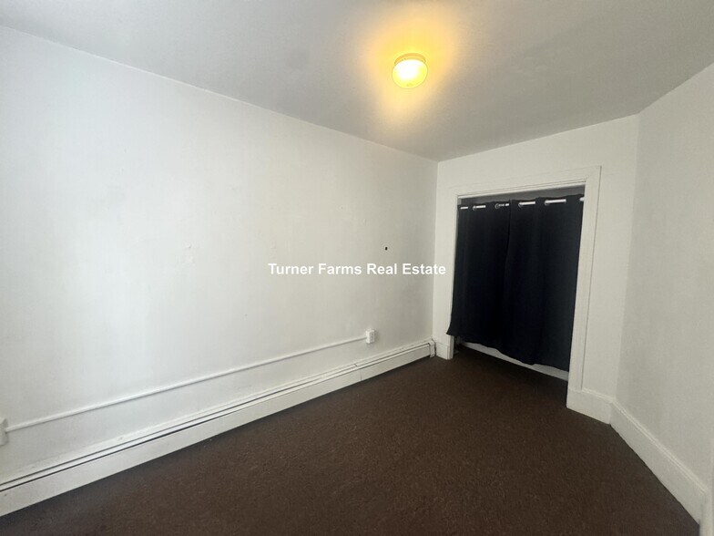 Building Photo - 8 Parker Hill Ave