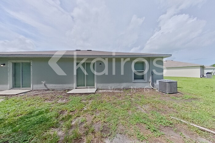 Building Photo - 9141 Aegean Cir