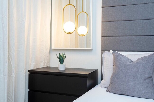 Building Photo - 4343 Scene Ln