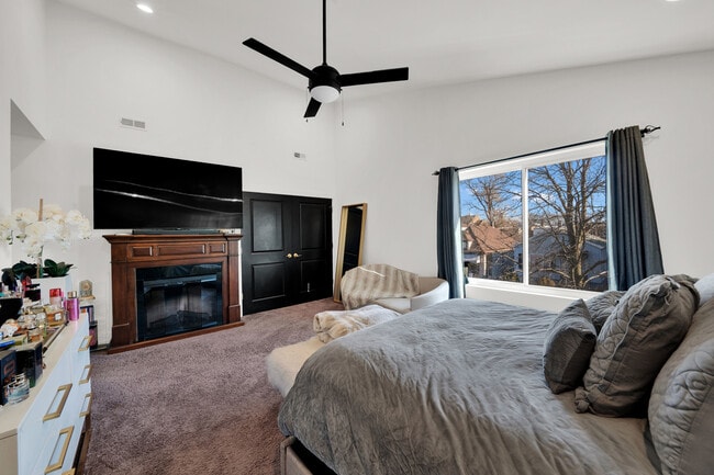 Building Photo - 1522 N Leamington Ave