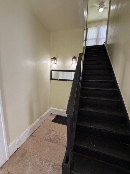 Building Photo - 2416 N Patterson Ave