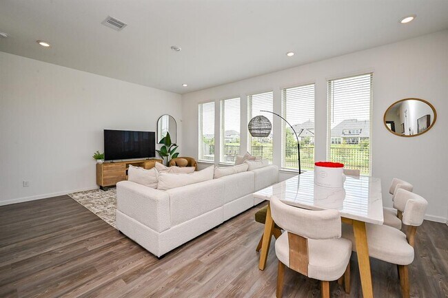 Building Photo - 5630 Amber Brook Ln