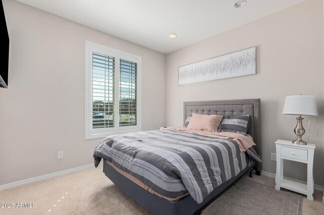 Building Photo - 5654 N 88th Ln