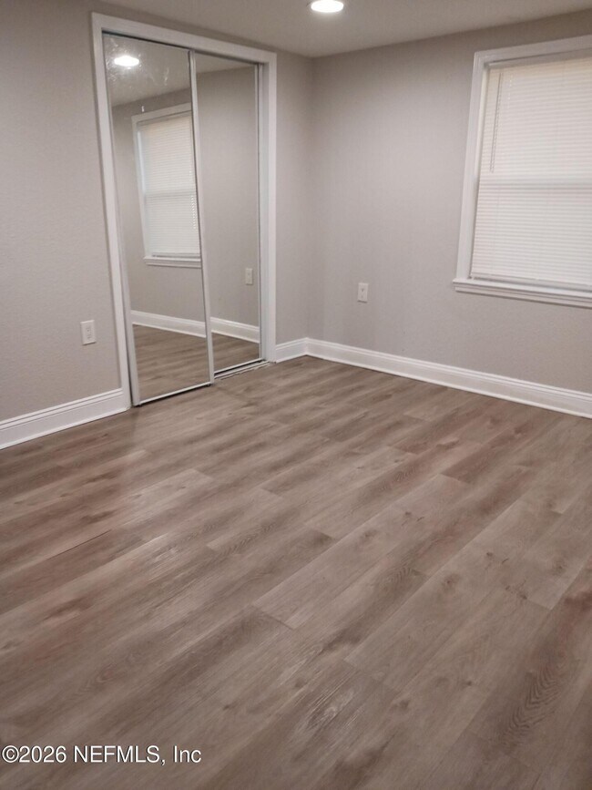 Building Photo - 5455 Gable Ln